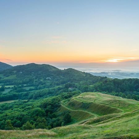 Malvern Hills Rosa Rambler Suite Грейт Малвърн Екстериор снимка